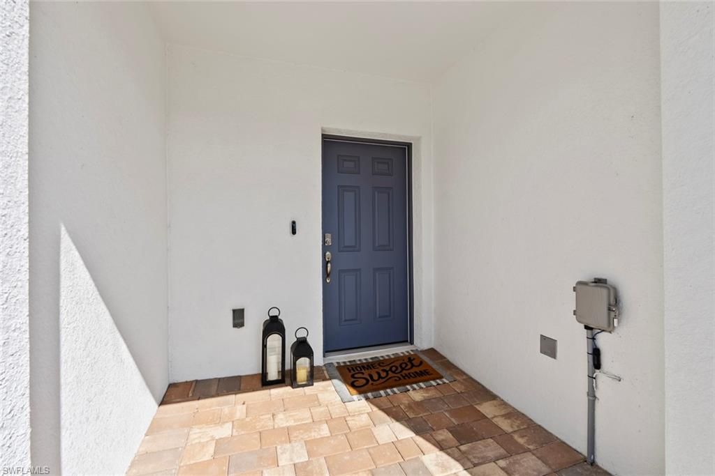 15527 Wildflower CIR, NAPLES, FL 34119 — photo 2