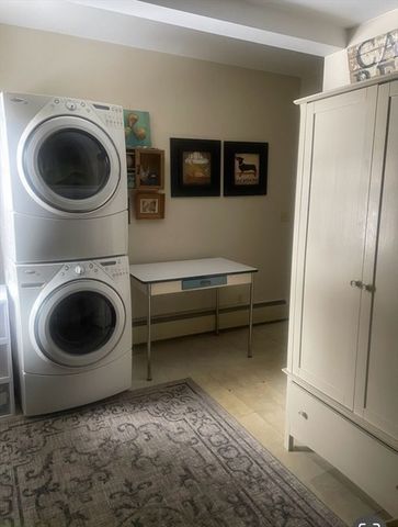 24 Pond Street 1, Marblehead, MA 01945