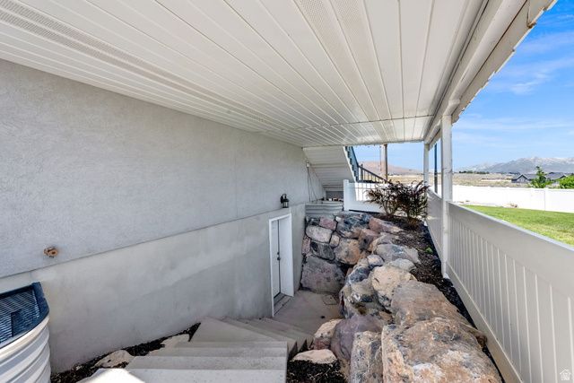1857 E THUNDER GULCH RD, Eagle Mountain, UT 84043