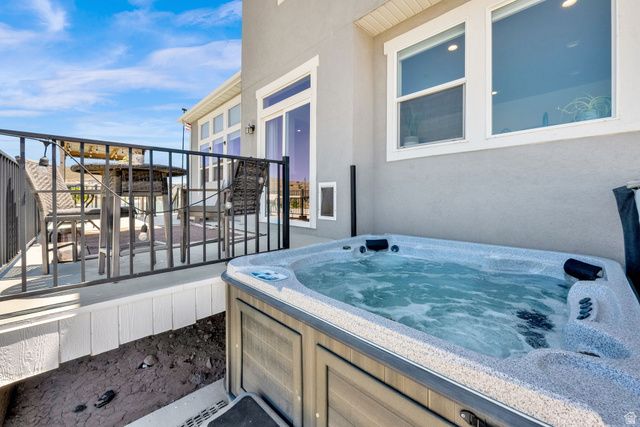 1857 E THUNDER GULCH RD, Eagle Mountain, UT 84043