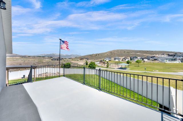 1857 E THUNDER GULCH RD, Eagle Mountain, UT 84043