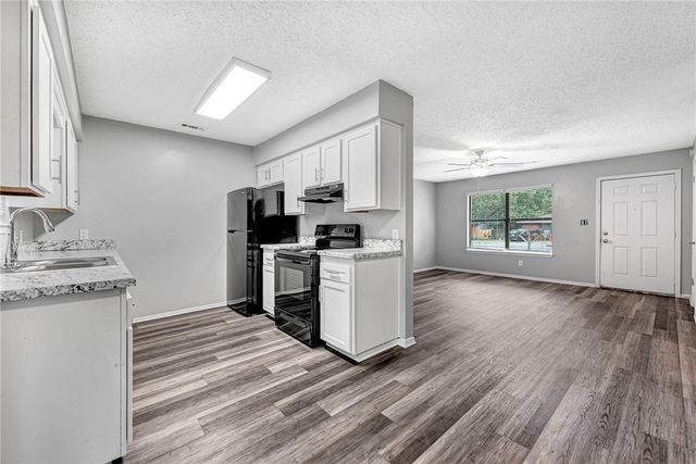 2732 & 2734 N Sierra Avenue, Fayetteville, AR 72703