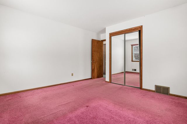 3012 Aquila Avenue N, Crystal, MN 55427