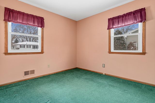 3012 Aquila Avenue N, Crystal, MN 55427