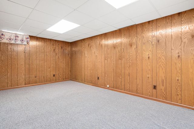 3012 Aquila Avenue N, Crystal, MN 55427