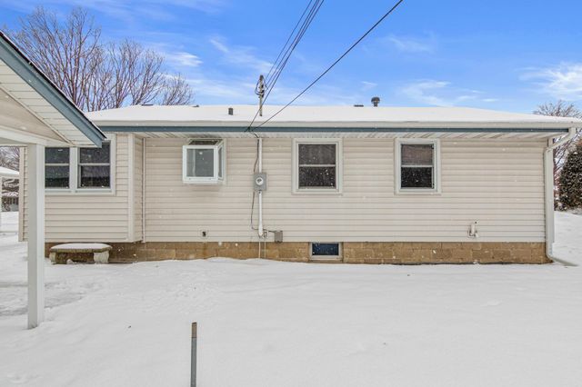 3012 Aquila Avenue N, Crystal, MN 55427