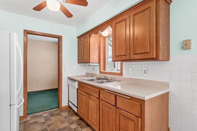 3012 Aquila Avenue N, Crystal, MN 55427