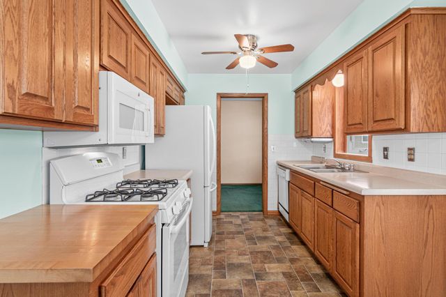 3012 Aquila Avenue N, Crystal, MN 55427