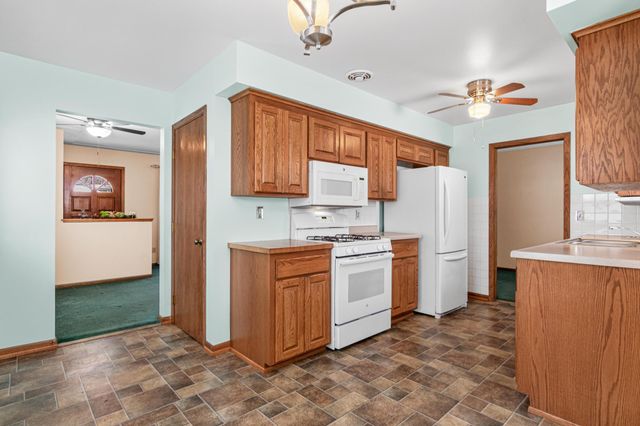 3012 Aquila Avenue N, Crystal, MN 55427