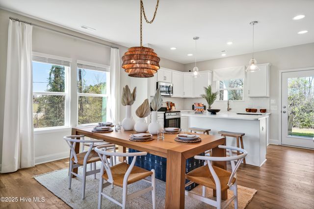 101 Harvest Meadow Crossing, Jacksonville, NC 28546