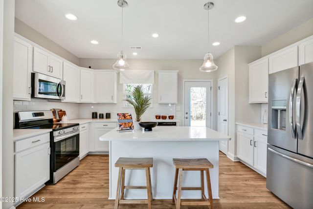 101 Harvest Meadow Crossing, Jacksonville, NC 28546