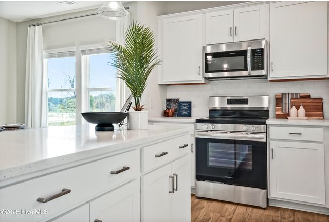 101 Harvest Meadow Crossing, Jacksonville, NC 28546