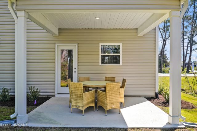 101 Harvest Meadow Crossing, Jacksonville, NC 28546