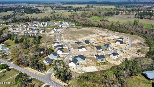 101 Harvest Meadow Crossing, Jacksonville, NC 28546