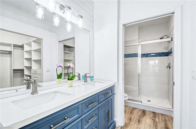 5701 Heron LN 705, Naples, FL 34110