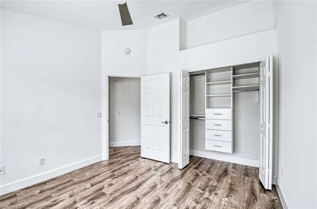 5701 Heron LN 705, Naples, FL 34110