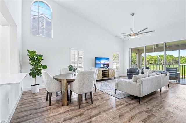 5701 Heron LN 705, Naples, FL 34110