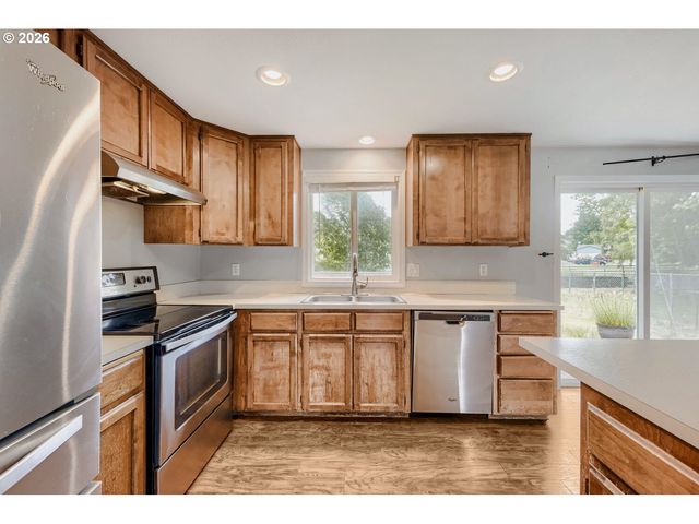 2040 Ne 213TH Ave, Fairview, OR 97024