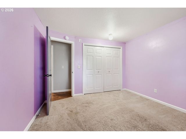 2040 Ne 213TH Ave, Fairview, OR 97024