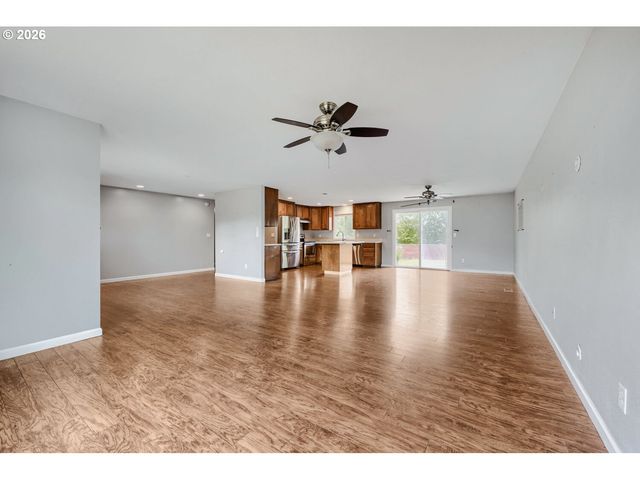 2040 Ne 213TH Ave, Fairview, OR 97024