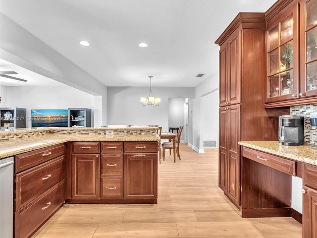 8740 Pasadena Blvd, Pembroke Pines, FL 33024