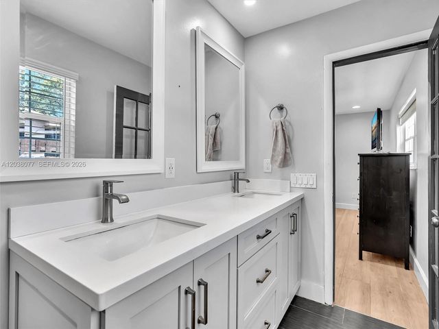 8740 Pasadena Blvd, Pembroke Pines, FL 33024