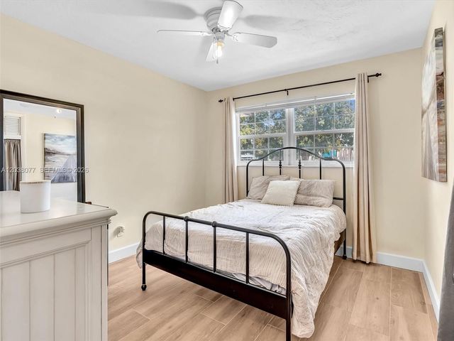8740 Pasadena Blvd, Pembroke Pines, FL 33024