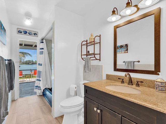 8740 Pasadena Blvd, Pembroke Pines, FL 33024