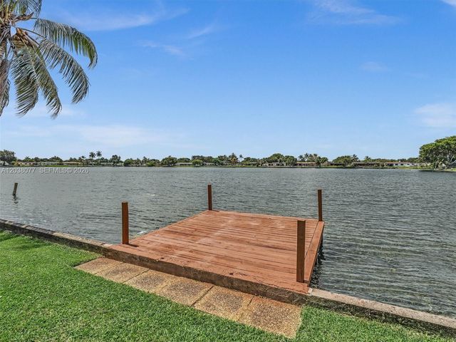 8740 Pasadena Blvd, Pembroke Pines, FL 33024