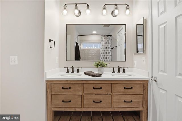 42094 FIDDLEHEAD PL, Aldie, VA 20105