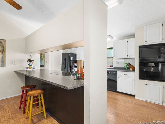 103 Stonegate South, Boerne, TX 78006