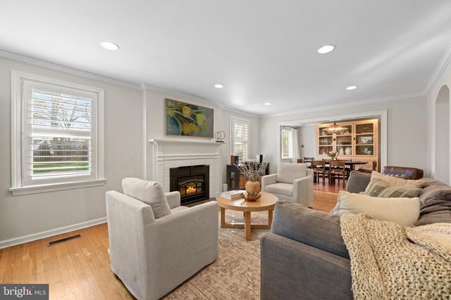 1 BLACK FRIAR RD, Bryn Mawr, PA 19010