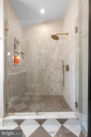 1 BLACK FRIAR RD, Bryn Mawr, PA 19010