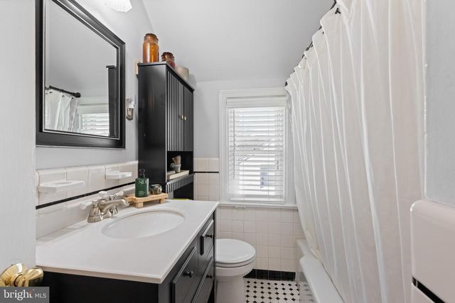 1 BLACK FRIAR RD, Bryn Mawr, PA 19010