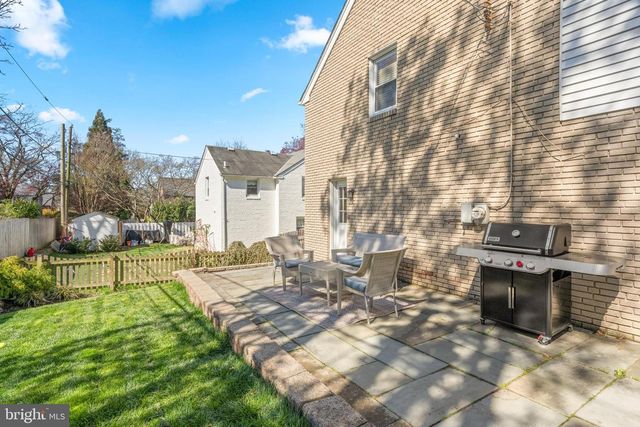 1 BLACK FRIAR RD, Bryn Mawr, PA 19010