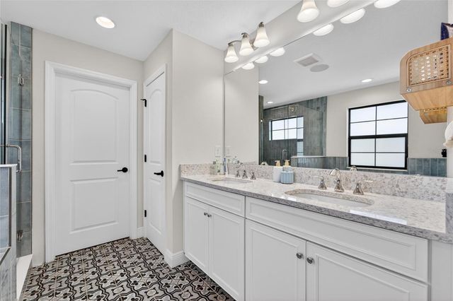 7121 ESTERO COURT, Apollo Beach, FL 33572