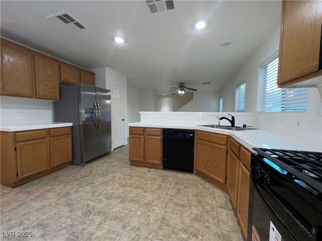 523 Primrose Hill Avenue, Las Vegas, NV 89178