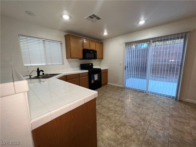 523 Primrose Hill Avenue, Las Vegas, NV 89178