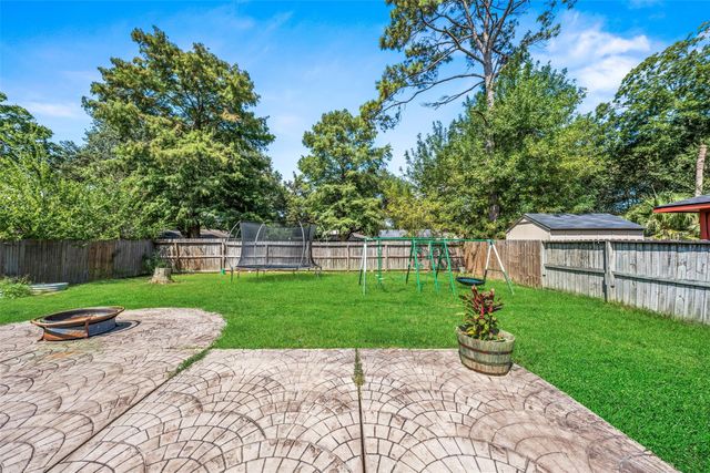 318 Bayridge Drive, League City, TX 77573