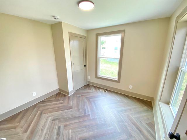 141 High Street, Converse, SC 29329