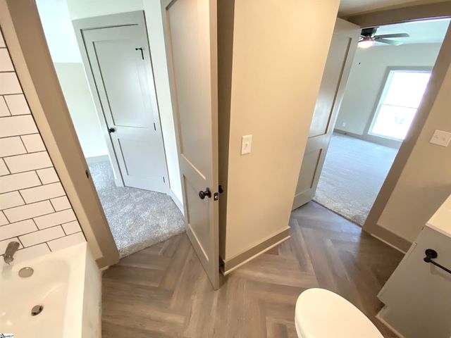 141 High Street, Converse, SC 29329