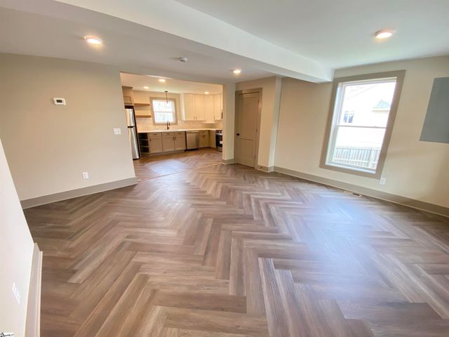 141 High Street, Converse, SC 29329