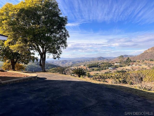 11070 San Gabriel, Valley Center, CA 92082