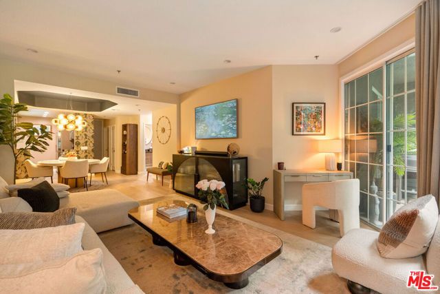 585 N Rossmore Avenue 407, Los Angeles, CA 90004