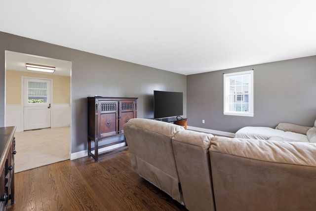 134 Bridle Path Cir, Ludlow, MA 01056