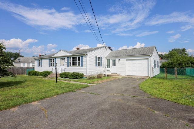 134 Bridle Path Cir, Ludlow, MA 01056