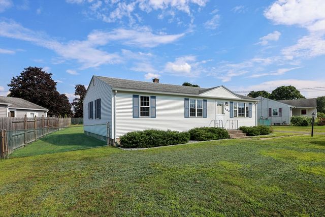 134 Bridle Path Cir, Ludlow, MA 01056