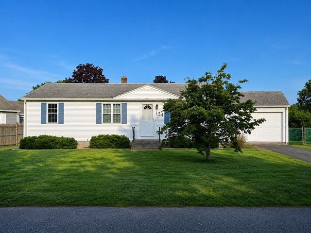 134 Bridle Path Cir, Ludlow, MA 01056