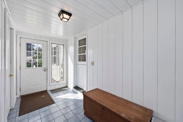 134 Bridle Path Cir, Ludlow, MA 01056