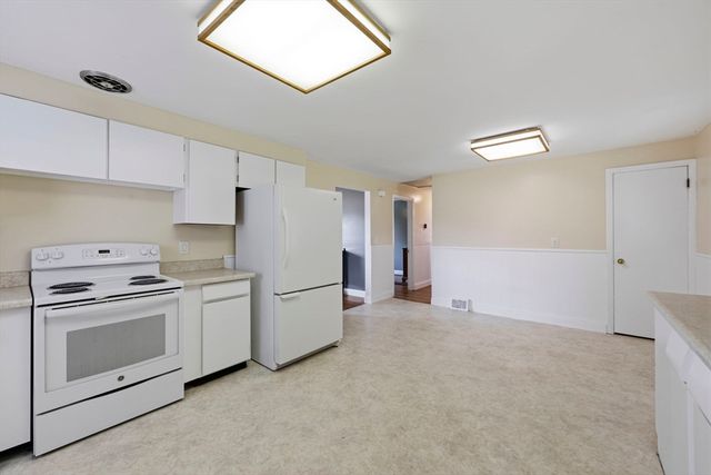 134 Bridle Path Cir, Ludlow, MA 01056